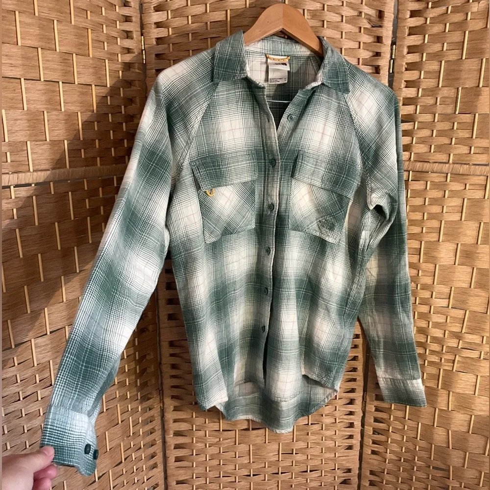 The North Face Plaid Cotton Shirt - Picture 3 of 10
